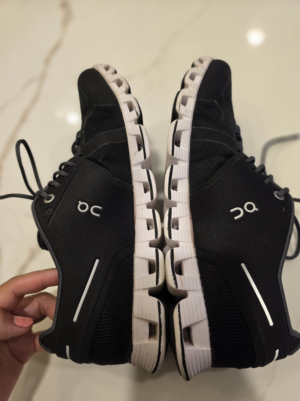 On Running Running WomenCloud Running Shoes - Black/White Size 9.5 - Picture 6 of 11